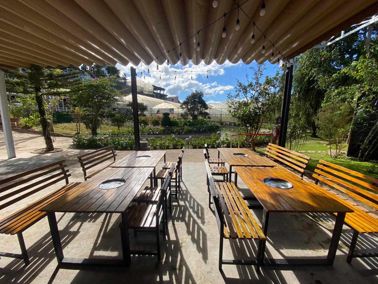 Kh&ocirc;ng gian nh&agrave; h&agrave;ng tại Berry Valley Homestay Đ&agrave; Lạt 